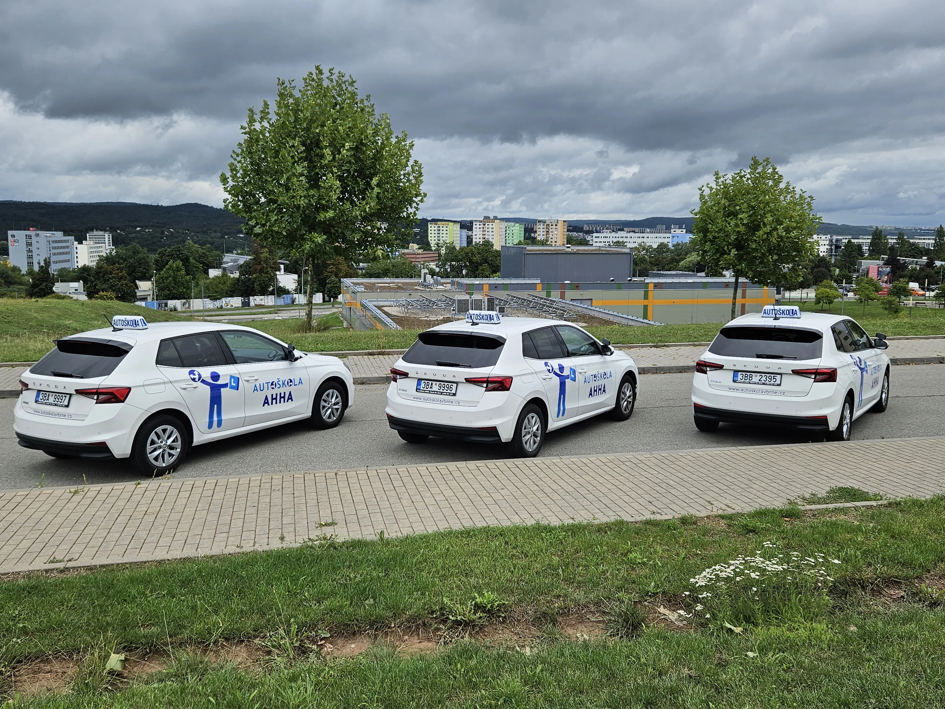 Vozidla autoškoly AHHA